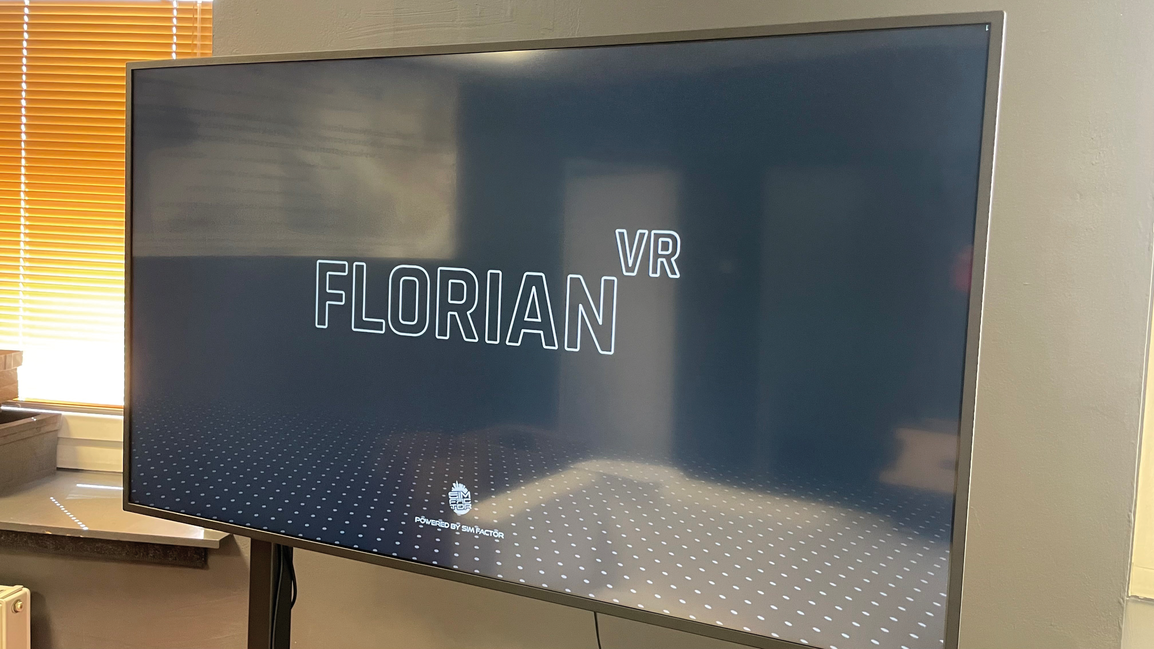 Widok ekranu gotowości do pracy na podłączonym urządzeniu. Tu telewizor HD.